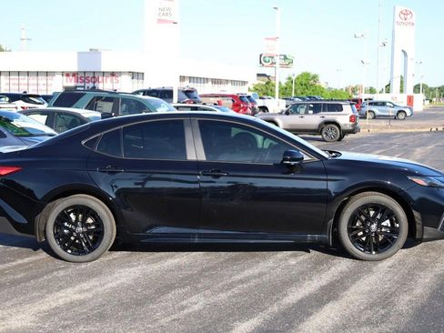 New 2026 Toyota Camry SE AWD/4WD image 5