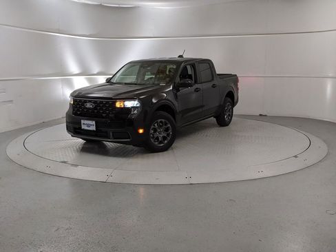 New 2025 Ford Maverick XLT w/ XLT Luxury Package AWD/4WD image 6