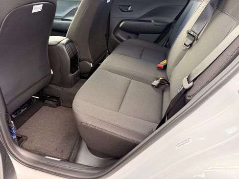 New 2026 Hyundai Kona SE image 9