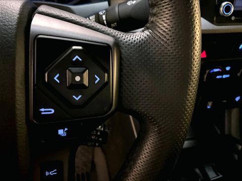 Used 2023 Toyota Tacoma TRD Sport w/ Technology Package image 23