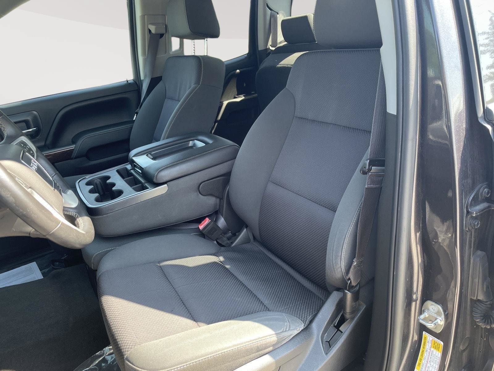 Used 2015 GMC Sierra 1500 SLE w/ SLE Value Package AWD/4WD image 3