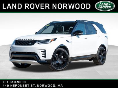 New 2025 Land Rover Discovery Dynamic SE