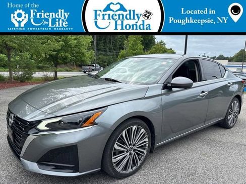 Used 2023 Nissan Altima 2.5 SL FWD image 1