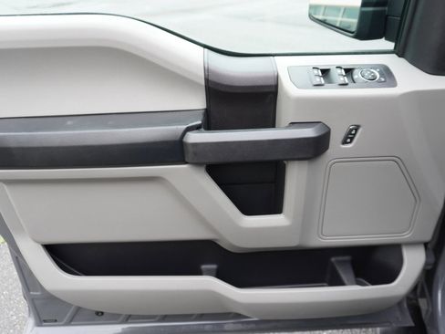 Used 2018 Ford F150 XL w/ Equipment Group 101A Mid AWD/4WD image 10