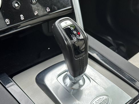 Used 2022 Land Rover Discovery Sport S R-Dynamic image 22