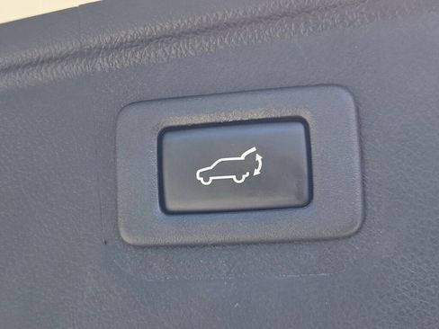 Used 2019 Subaru Outback 3.6R Limited w/ Protection Package #1 AWD/4WD image 17