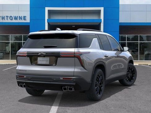New 2026 Chevrolet Traverse LT w/ Midnight/Sport Edition FWD image 4