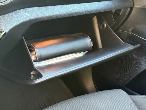 Used 2019 Kia Forte S image 32