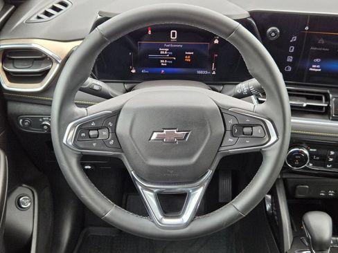 Used 2025 Chevrolet TrailBlazer ACTIV w/ Convenience Package FWD image 20