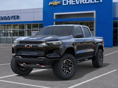 New 2026 Chevrolet Colorado ZR2 w/ Technology Package AWD/4WD image 6