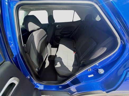 Used 2023 Hyundai Venue SEL w/ Cargo Package FWD image 20