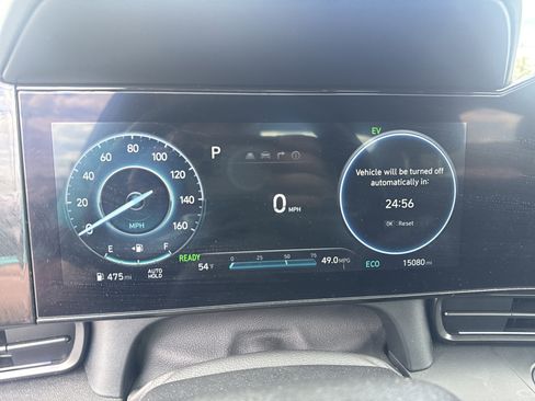 Used 2025 Hyundai Elantra SEL FWD image 21