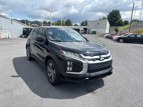 Used 2020 Mitsubishi Outlander Sport Black Edition FWD image 2