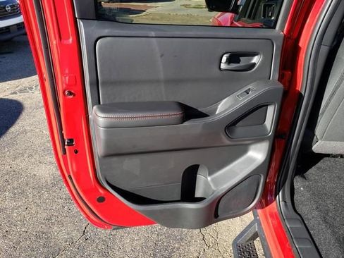New 2026 Nissan Frontier PRO-4X w/ Pro-4x Convenience Package image 15