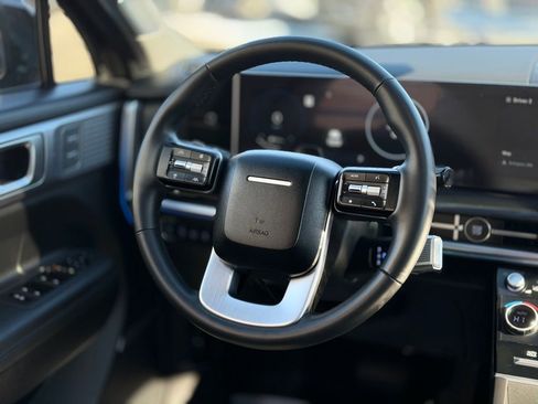 Used 2025 Hyundai Santa Fe Limited image 11