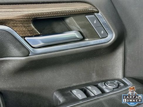 Used 2023 Chevrolet Silverado 1500 LT AWD/4WD image 18