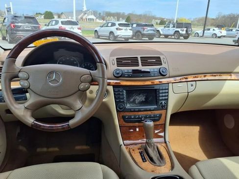 Used 2007 Mercedes-Benz E 350 Sedan image 13