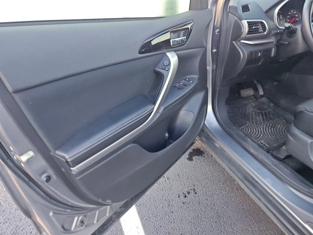 Used 2018 Mitsubishi Eclipse Cross SE AWD/4WD image 7