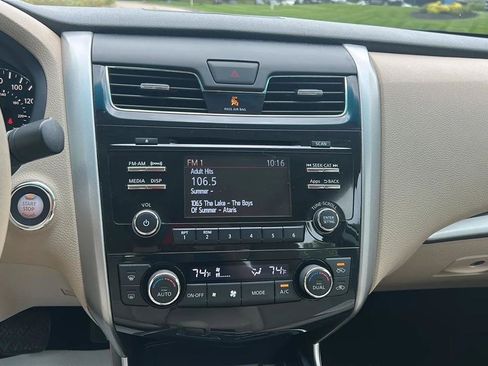 Used 2015 Nissan Altima 2.5 SV w/ Convenience Package FWD image 25