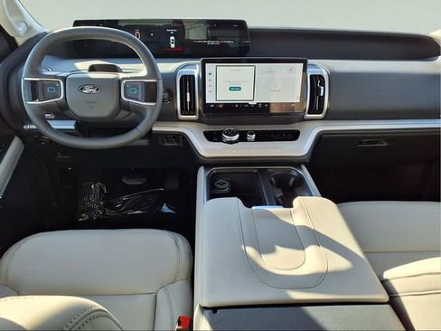 New 2026 Ford Expedition Max Active image 12