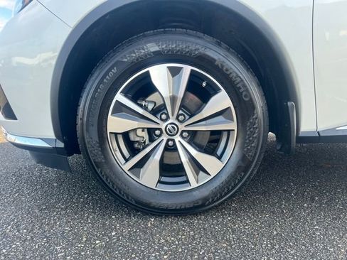Used 2019 Nissan Murano SV w/ Premium Package image 29