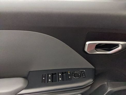 Used 2025 Kia K4 FWD image 14