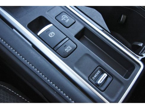 Certified 2025 Nissan Pathfinder SV w/ SV Premium Package FWD image 28