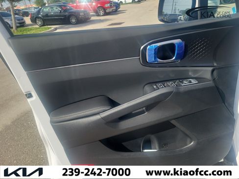 New 2026 Kia Sorento S FWD image 23