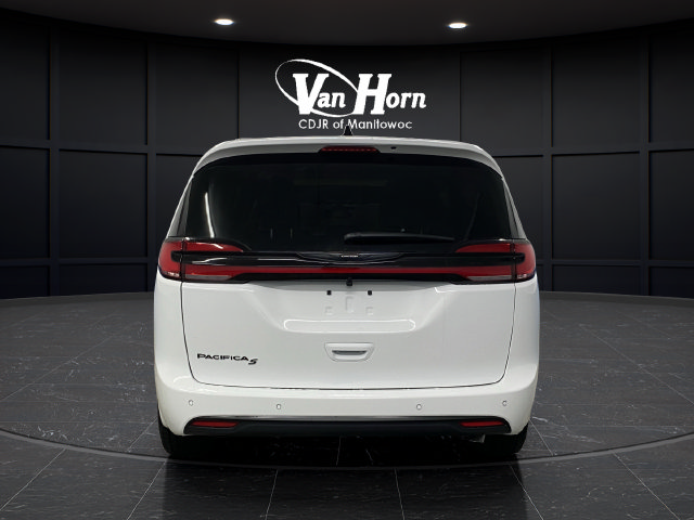 New 2026 Chrysler Pacifica Select w/ S Appearance Package FWD image 13