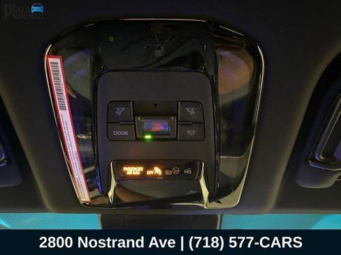 Certified 2023 Toyota Venza XLE AWD/4WD image 22