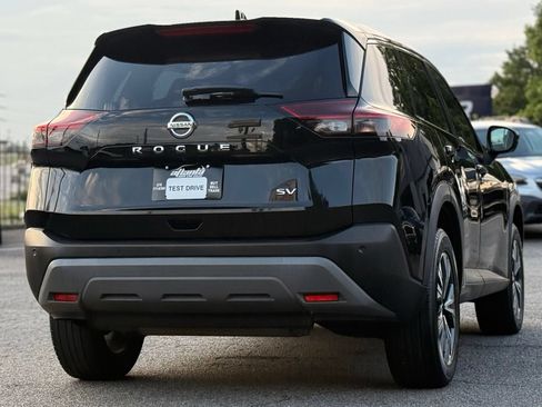 Used 2021 Nissan Rogue SV FWD image 5