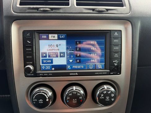 Used 2011 Dodge Challenger SRT8 image 30