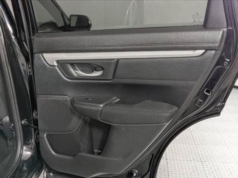 Used 2017 Honda CR-V LX image 18