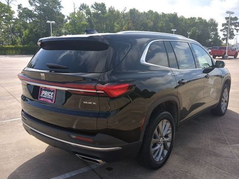 Used 2025 Buick Enclave Preferred FWD image 5