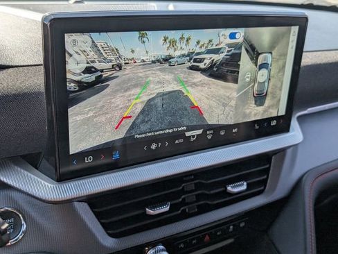 Used 2025 Ford Explorer ST image 21