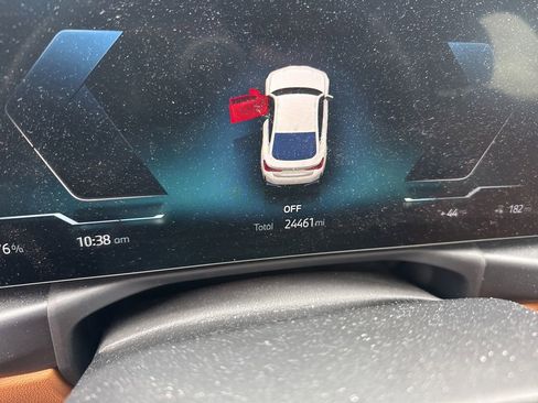 Used 2023 BMW i4 eDrive35 w/ Premium Package RWD image 14
