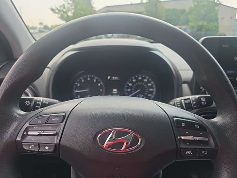 Used 2022 Hyundai Kona SEL AWD/4WD image 18