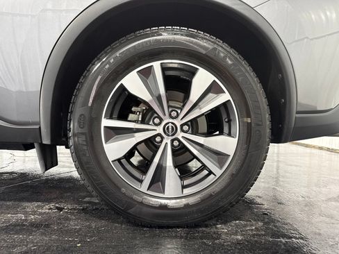 Used 2023 Nissan Murano SV FWD image 9