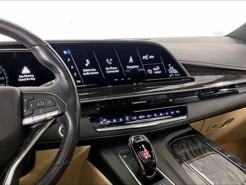 Used 2021 Cadillac Escalade Premium Luxury w/ LPO, Illumination Package AWD/4WD image 8