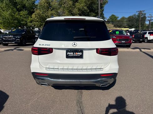 Used 2024 Mercedes-Benz GLB 250 image 12