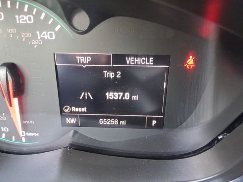 Used 2017 Chevrolet Trax LT AWD/4WD image 23
