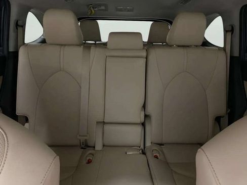 Used 2024 Toyota Highlander Limited AWD/4WD image 65