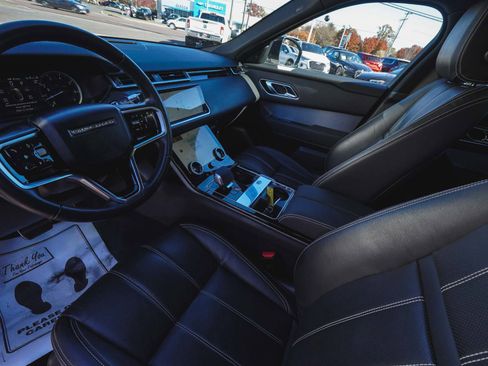 Used 2023 Land Rover Range Rover Velar R-Dynamic S image 15