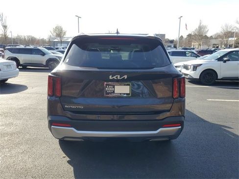 New 2026 Kia Sorento S image 5