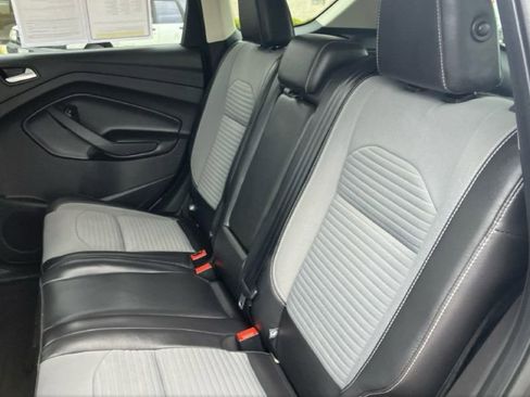 Used 2019 Ford Escape SE AWD/4WD image 5