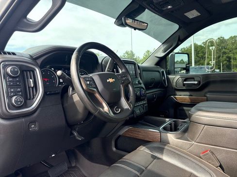 Used 2023 Chevrolet Silverado 2500 High Country w/ LPO, Hitch Package AWD/4WD image 18
