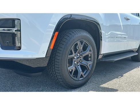 New 2026 Jeep Grand Wagoneer 4WD w/ Quick Order Packge 29V Upland image 10