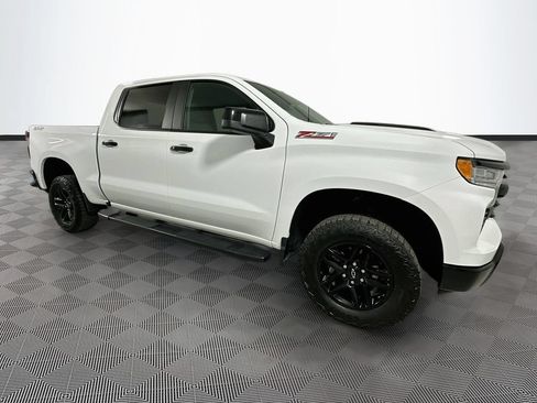 Used 2025 Chevrolet Silverado 1500 LT Trail Boss w/ Protection Package AWD/4WD image 11