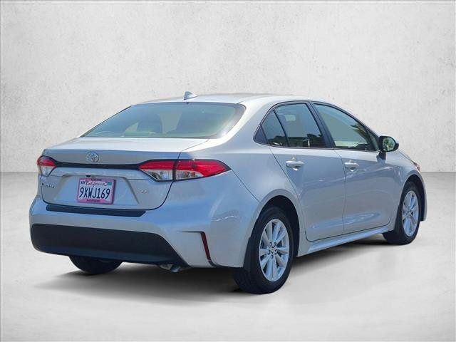 Certified 2026 Toyota Corolla LE w/ LE Premium Package FWD image 5