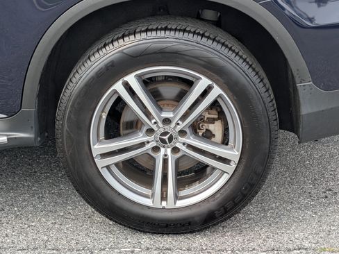 Used 2021 Mercedes-Benz GLC 300 4MATIC image 10